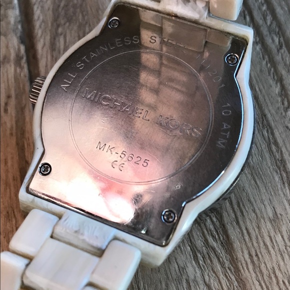 Michael Kors Women’s Alabaster Watch - Picture 7 of 7